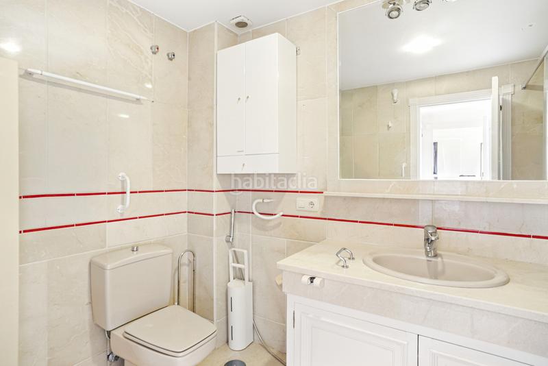Foto 707658af-fb59-4977-8314-953a54854451. Apartament amb aparcament piscina a Los Naranjos Marbella