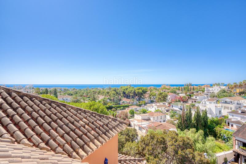 Foto 770f2e9f-9162-419d-84f8-7f1cb997438e. Apartament amb aparcament piscina a Los Naranjos Marbella