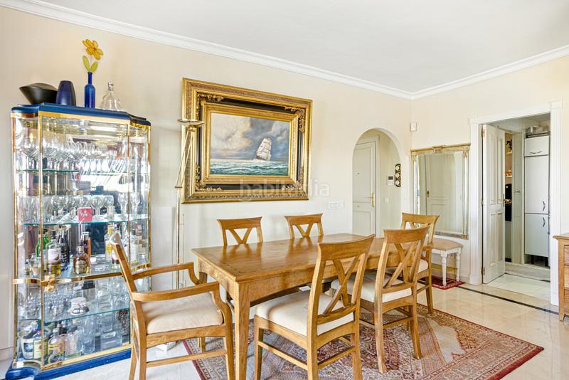 Foto 8954087a-6537-4d52-ac5f-4c82fbb3b48f. Apartament amb aparcament piscina a Los Naranjos Marbella