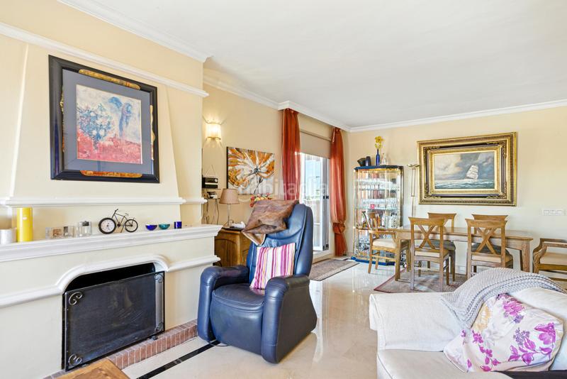 Foto 91d8c6c2-6193-4ce2-80bf-6ea421850e9e. Apartament amb aparcament piscina a Los Naranjos Marbella