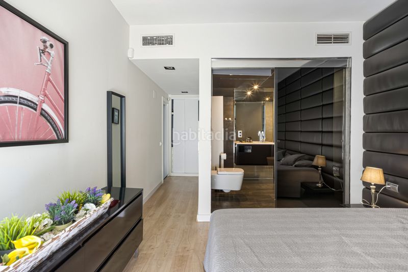 Foto ee52eb48-b8c1-4609-8e50-f877a0b96b37. Àtic a Puerto Banús Marbella