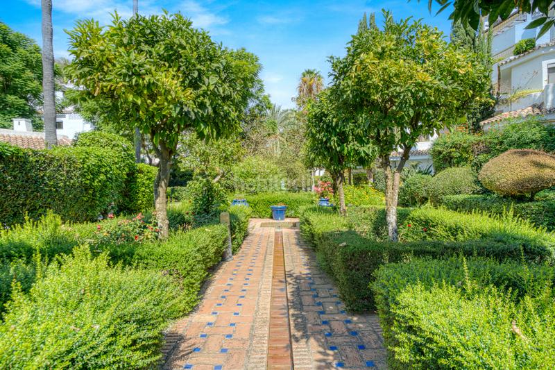 Foto 88ec8ce6-4162-4b95-ad6e-5d6a982bd2ee. Appartement mit parking pool in Real de Zaragoza Marbella