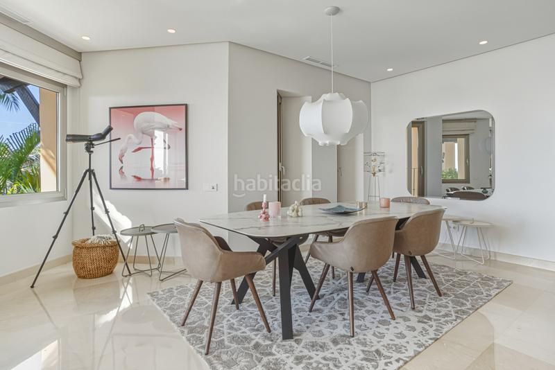 Foto 033ec7b6-2de8-4a2e-ae2c-9a1ea4301825. Attique avec parking piscine dans Sierra Blanca Marbella