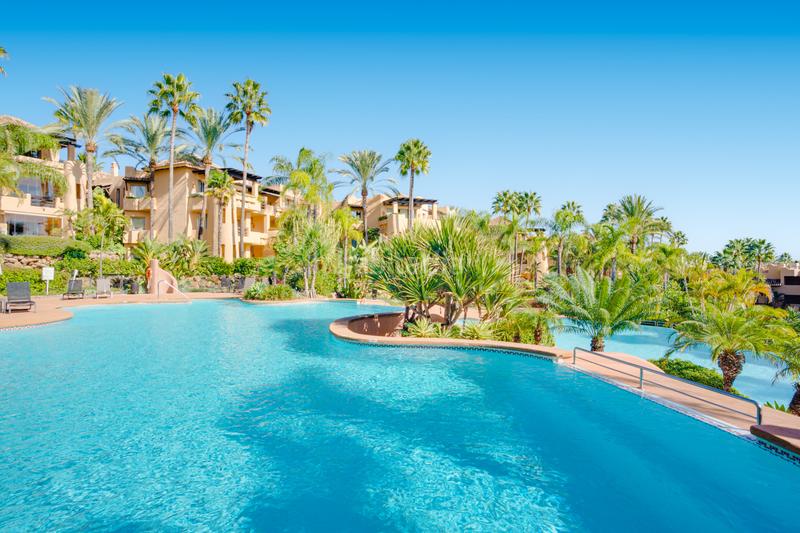 Foto 272de213-1388-4eb6-a12b-775fdc4f628b. Attique avec parking piscine dans Sierra Blanca Marbella