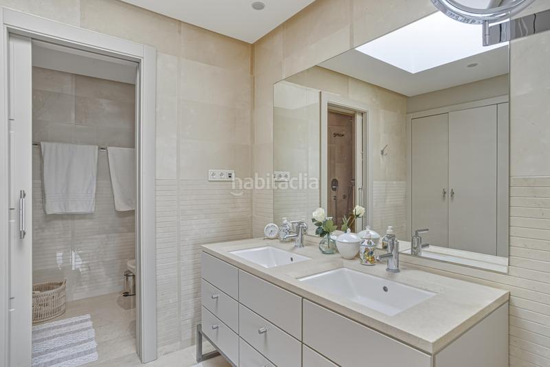 Foto 38f046e2-40f7-44c6-b140-69ae64c129de. Attique avec parking piscine dans Sierra Blanca Marbella