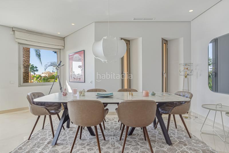 Foto 71eb7f6d-bd90-4211-b126-376fd5d8aefe. Attique avec parking piscine dans Sierra Blanca Marbella