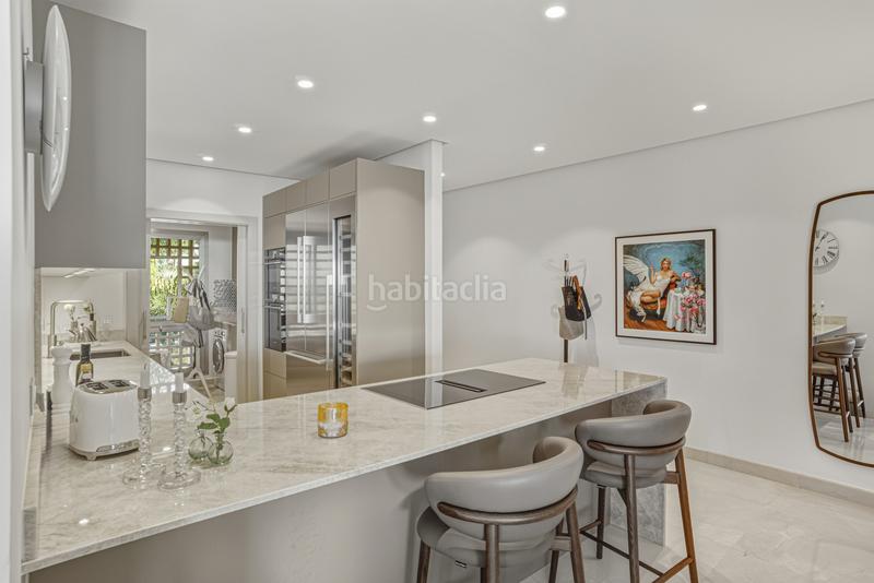 Foto 8d4ec9e8-8af5-4f09-a2a1-fd5509324983. Attique avec parking piscine dans Sierra Blanca Marbella