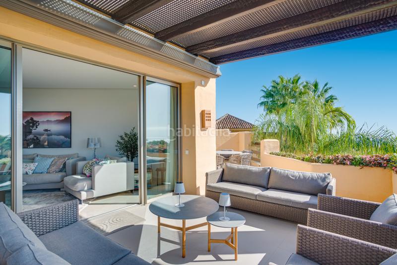 Foto dd2e4ba6-fd37-48c3-8e35-9368a56c1ef4. Attique avec parking piscine dans Sierra Blanca Marbella