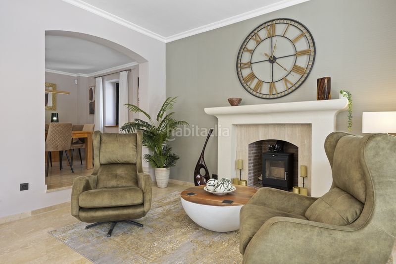 Foto 32eaf888-8066-4265-bc8a-2255fc1be555. Casa amb aparcament piscina a El Paraíso Benahavís