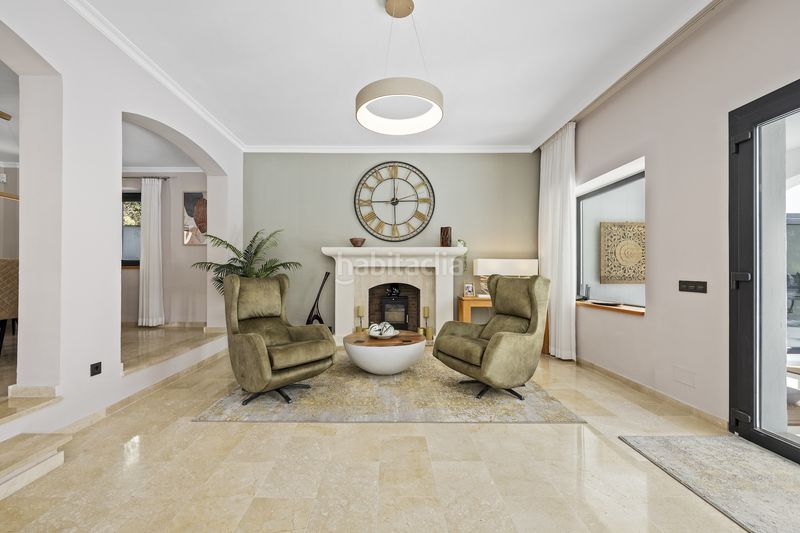 Foto 63b667fc-3bda-433f-9fa0-1653138fd908. Casa amb aparcament piscina a El Paraíso Benahavís