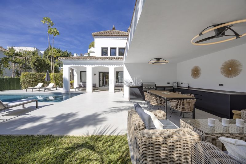 Foto b398ac1e-f627-4654-947c-57f827253e33. Casa amb aparcament piscina a El Paraíso Benahavís