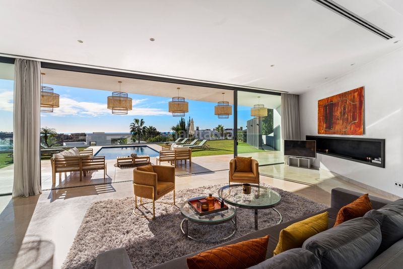 Foto 27decd57-c1d5-45a4-a440-ac49c545bb2f. Casa amb aparcament piscina a La Alquería Benahavís