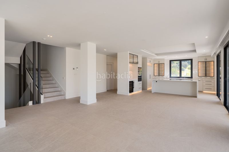 Foto 53776e81-43d1-4477-9dd7-de939fff47ae. Casa amb aparcament piscina a La Concha - Resina Golf Estepona