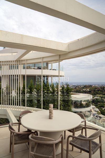 Foto abbf8789-9cef-48ca-9666-3665123a3422. Apartament amb aparcament piscina a La Quinta Benahavís