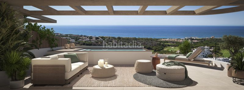 Foto 4099a7d8-75cf-43f7-8187-b39009909f81. Àtic amb piscina a Cabopino - Artola Marbella