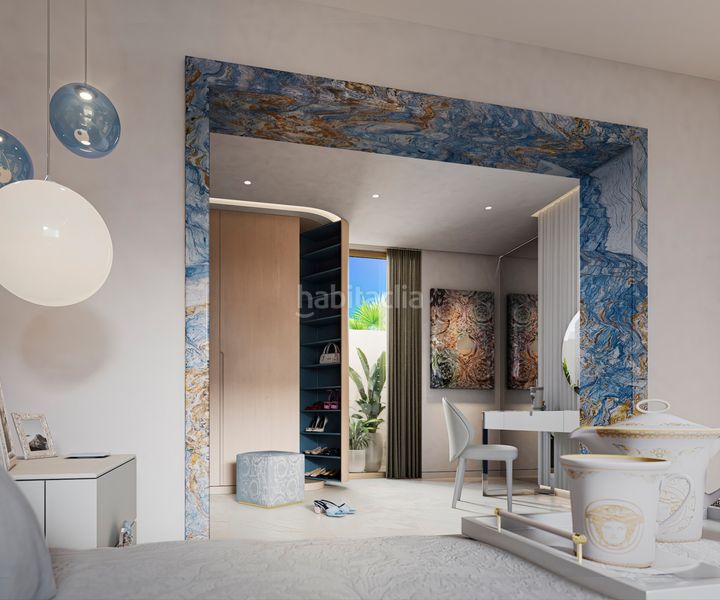 Foto 21817b30-2673-4942-b68c-ca6d082d0809. Casa amb aparcament piscina a Nueva Andalucía centro Marbella