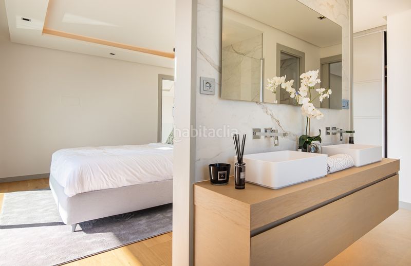 Foto 09a1b4a9-c70f-4809-af62-b99d0a00c376. Casa amb aparcament piscina a La Quinta Benahavís