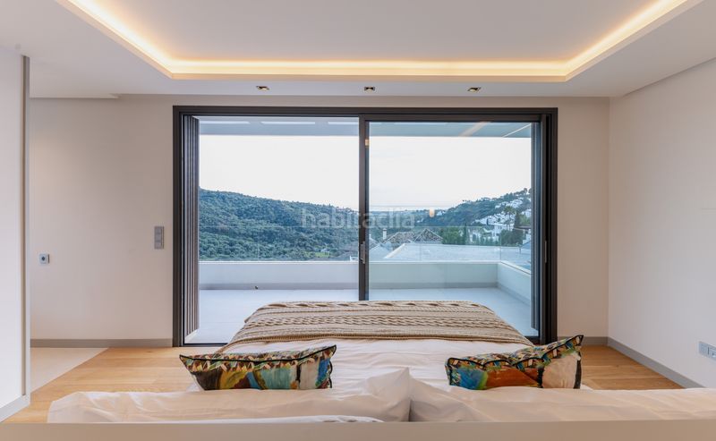 Foto 0ec191e2-f9ee-4cf2-b0ca-5849c8bd2ba2. Casa amb aparcament piscina a La Quinta Benahavís