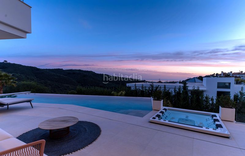 Foto 1b90e4a0-a68f-4805-a58f-e22d68e8fd00. Casa amb aparcament piscina a La Quinta Benahavís