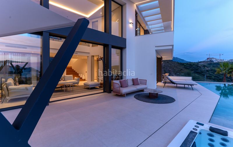 Foto bb27a6f2-ffc0-47fb-b19d-d3837a1a9d5e. Casa amb aparcament piscina a La Quinta Benahavís