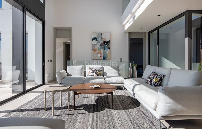 Foto f5f9800f-6667-4c57-828a-39e16b9619d3. Casa amb aparcament piscina a La Quinta Benahavís