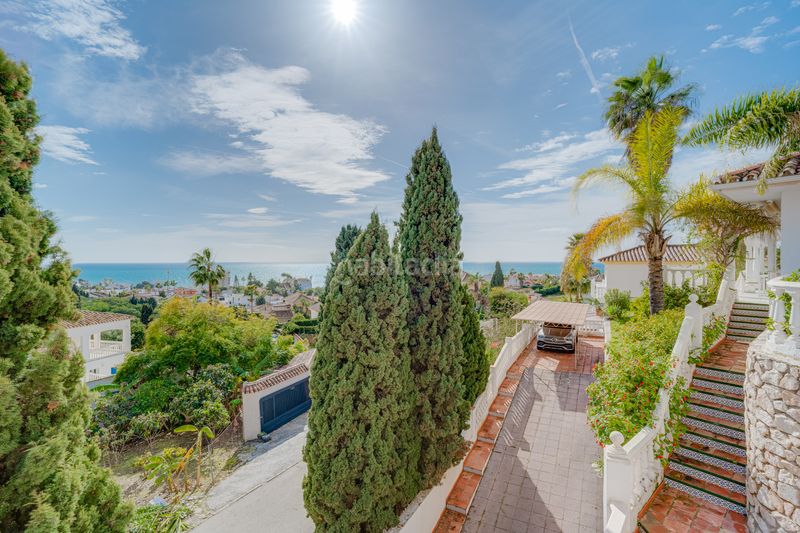 Foto 505ef0b8-9115-4285-a7d1-b9ea8d609ecd. Casa amb aparcament piscina a Riviera del Sol Mijas