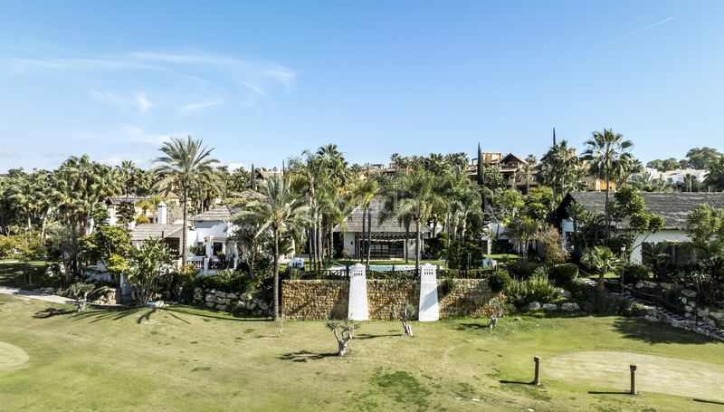 Foto a5c8ce6a-9061-4a8f-86de-a8219571bcab. Casa amb aparcament piscina a Nueva Atalaya Estepona