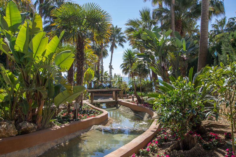Foto 591cfe9e-b5a3-44a3-ac11-3d61dc7663e2. Apartament amb aparcament piscina a La Carolina - Guadalpín Marbella