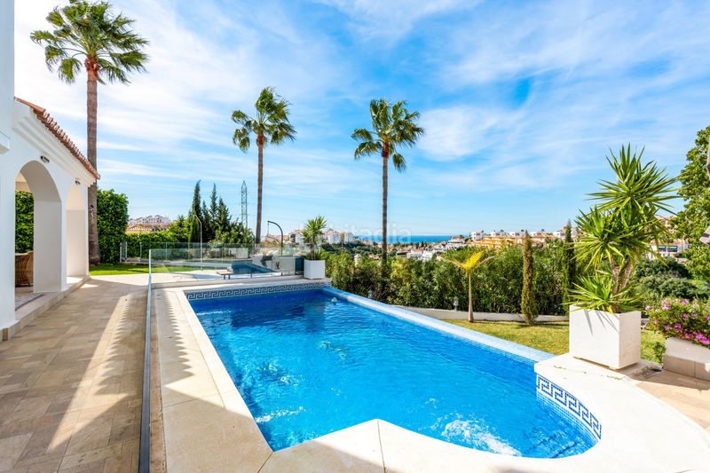 Foto b9102a90-23bc-4652-99a8-b479429844e6. Casa amb aparcament piscina a Riviera del Sol Mijas