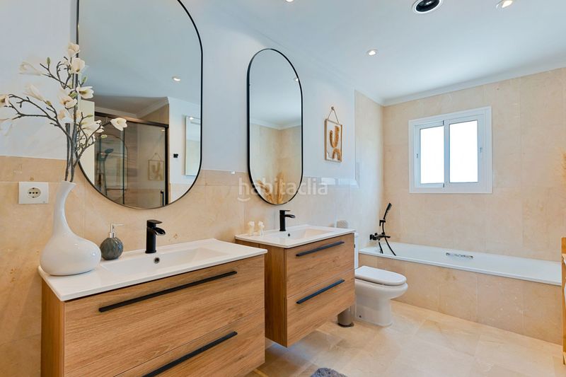 Foto d17724f4-354f-441b-89ef-c5ab1d3090a6. Casa amb aparcament piscina a Riviera del Sol Mijas