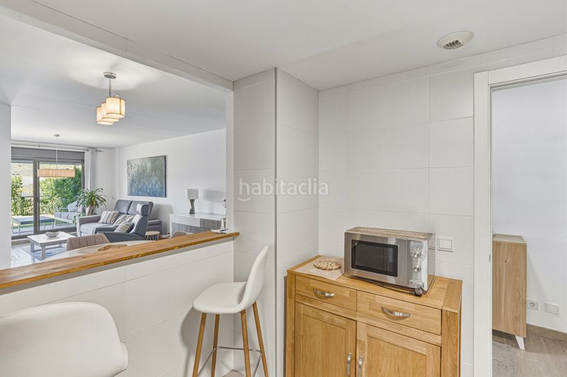 Foto 2370c13d-8728-4965-8e1f-4aa72ed571f1. Planta baixa amb aparcament piscina a la cala Mijas Mijas