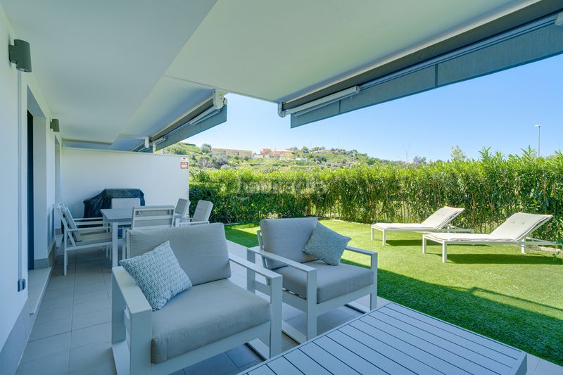 Foto f80e24f7-76c5-4f30-bad5-c5af532c5361. Planta baixa amb aparcament piscina a la cala Mijas Mijas