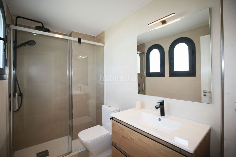 Foto 1e2b21aa-046a-445d-92f9-2c351a71bde5. Casa adossada amb aparcament piscina a Paraiso - Barronal Estepona