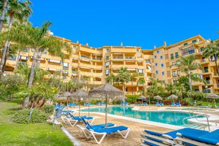 Apartament a Nueva Alcántara. Apartamento recientemente renovado de cuatro dormitorios, tres b