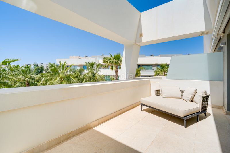 Foto 44777714-5aba-466e-96c2-0f21b7a20f7a. Casa adossada amb aparcament piscina a la cala Mijas Mijas