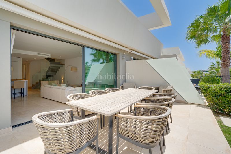 Foto f8be066a-3ca6-413b-8b72-2c18b97d854c. Casa adossada amb aparcament piscina a la cala Mijas Mijas