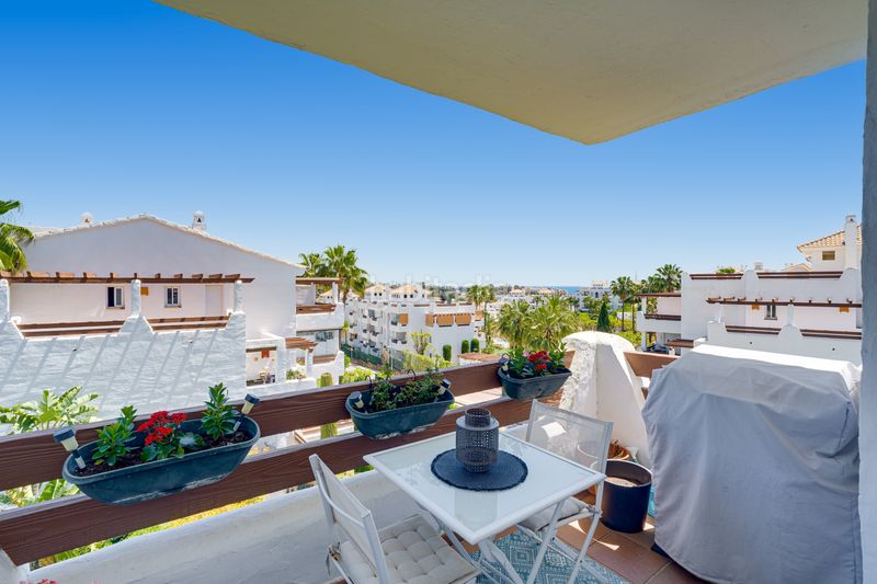 Foto 4c8b4246-3637-4938-89ac-30d1fd26bbc0. Apartament amb aparcament piscina a La Concha - Resina Golf Estepona