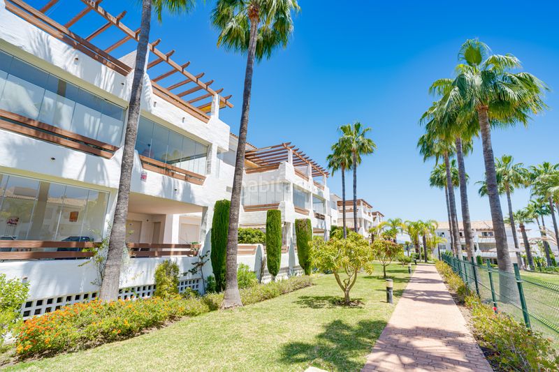Foto 961d547d-d451-4110-8c1f-99f5792708c8. Apartament amb aparcament piscina a La Concha - Resina Golf Estepona