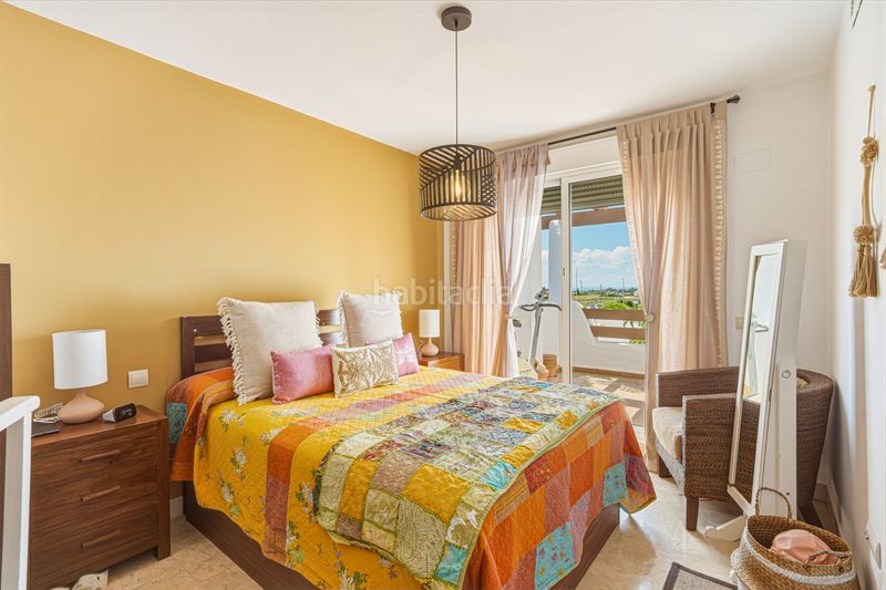 Foto d83dd7a7-c076-4a64-85e5-59f101c6f9c1. Apartament amb aparcament piscina a La Concha - Resina Golf Estepona