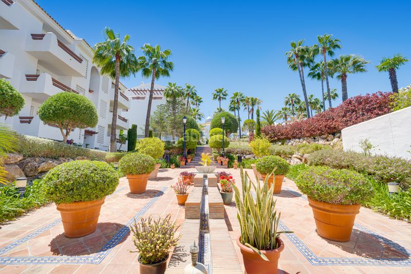 Foto dca54506-5cd7-46e0-929a-ffbecc6838bc. Apartament amb aparcament piscina a La Concha - Resina Golf Estepona