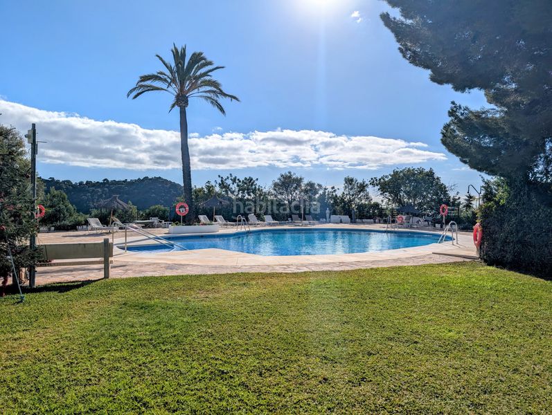 Foto 7d48e28f-5989-4e6b-896f-0a68429c3897. Casa adossada amb piscina a Istán