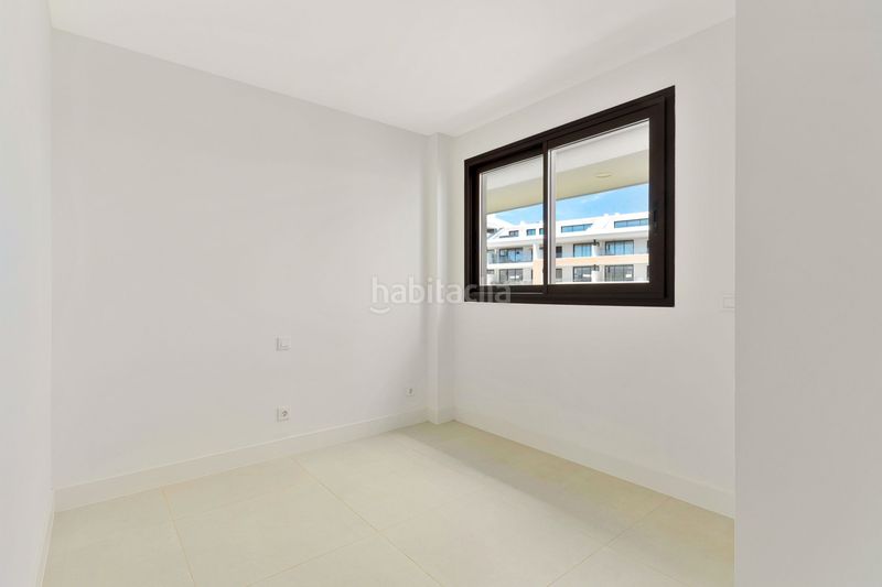 Foto c010aaf1-df34-431d-a08d-79138bd0bd80. Apartament amb aparcament piscina a El Higuerón Fuengirola