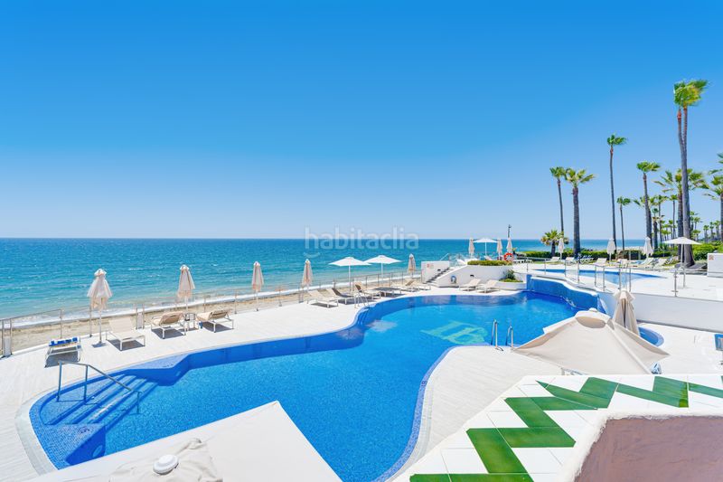 Foto 5a91e90e-1992-4aae-a7bc-0f4a64c1f09d. Apartament amb piscina a El Velerín Estepona