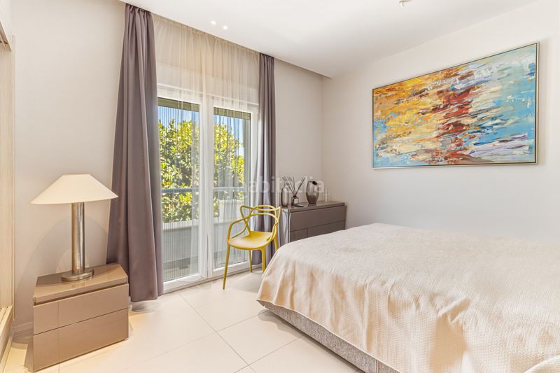 Foto 8896d142-e782-4607-bf2b-b49bc1776524. Apartament amb piscina a El Velerín Estepona