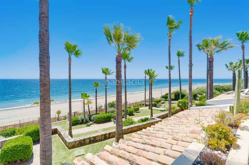 Foto f95678b3-42d0-4ff7-b9e8-1b3db7e4b24d. Apartament amb piscina a El Velerín Estepona