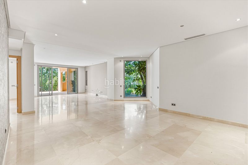 Foto 889e5da1-98fa-4b92-9f03-3f0ae0702fbf. Planta baixa amb aparcament piscina a Sierra Blanca Marbella
