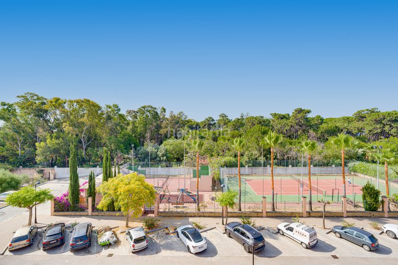 Foto b21a2152-29f4-42a6-b8f1-6a31ccf3da7a. Àtic amb aparcament piscina a Atalaya - Isdabe Estepona