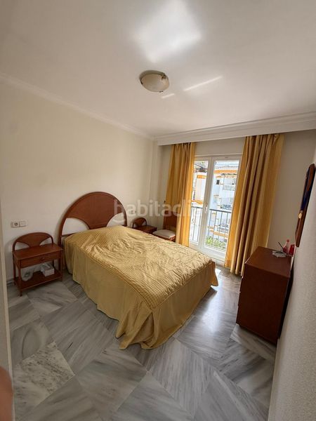 Foto b3d658ca-1c2d-4e90-a282-c9e9252c2d8d. Apartament amb aparcament piscina a La Dama de Noche - La Alzambra Marbella