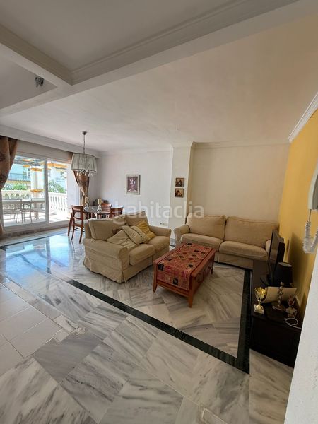 Foto f98467d5-3d31-4f05-84f1-8252ef50bbb7. Apartament amb aparcament piscina a La Dama de Noche - La Alzambra Marbella