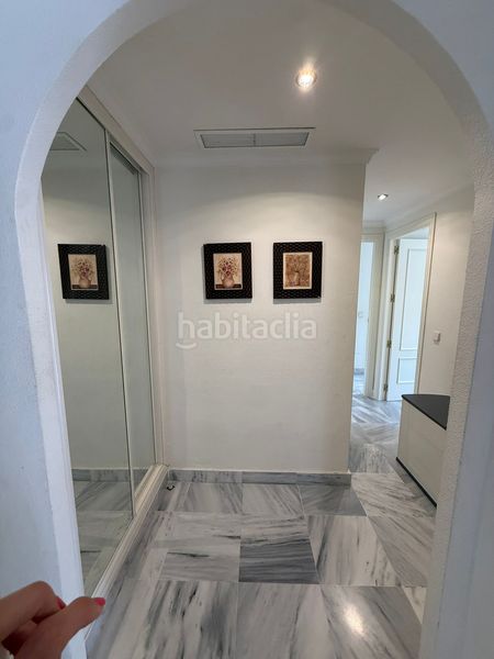 Foto fb41caf1-5efc-4810-9117-641cdc1cd583. Apartament amb aparcament piscina a La Dama de Noche - La Alzambra Marbella